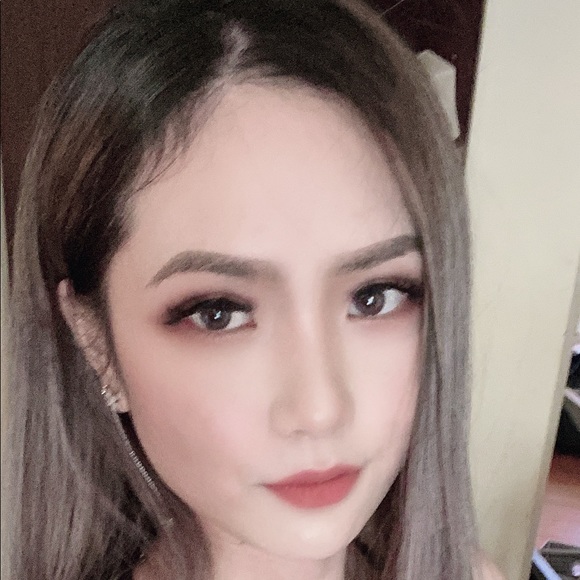 Meet your Posher, Michelle - Picture 1 of 1